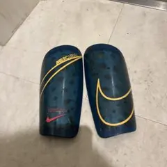 Nike Mercurial シンガード Lサイズ 青