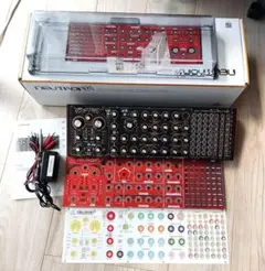美品 BEHRINGER neutron 元箱付き Amazon.co.jp: ベリンガー パラフォニックアナログ セミ