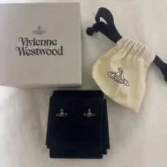 Vivienne Westwood ピアス 黒色