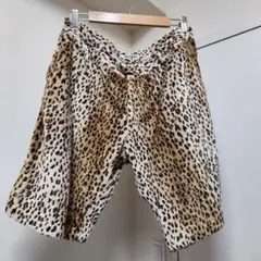 【DIS COVERED】ディスカバードレオパード柄 パイル地 ハーフパンツのサムネイル