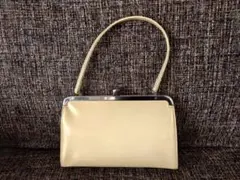 アニエスベー　クリーム色 クレセント型 ハンドバッグ