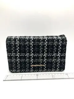 Item thumbnail for item d6a7201d-0aa3-4858-8a4e-e62adc6be786