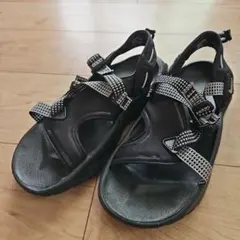 ☆NIKE ONEONTA☆ブラックスポーツサンダル☆短時間着用美品２３cm☆