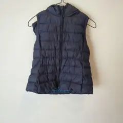 ユニクロ　UNIQLO　ダウンベスト　中綿ベスト　キッズ　サイズ130