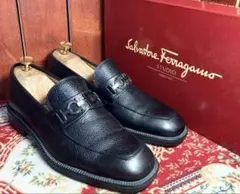 フェラガモ 靴
