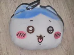 ちいかわ ぬいぐるみパスケースポーチ ハチワレ