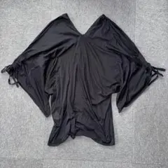 LIMI feu リミフゥ 変形ドレープTシャツ ブラック ギャザーのサムネイル