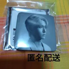 INI/EXHIBITION スクエア缶バッジ　田島将吾