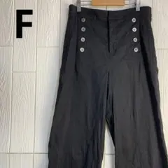 ブラックカジュアルパンツ ボタン付き　64cmウエスト　71cm股下