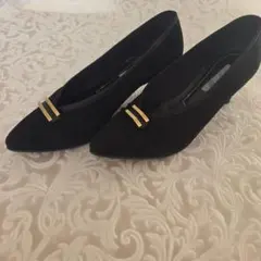 24.0㎝EEE Riz Comfort パンプス ブラック ゴールド金具