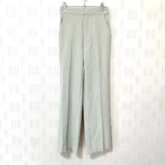 【GUジーユー】ストレートストレッチパンツ　センタープレスパンツ　ライトグリーン