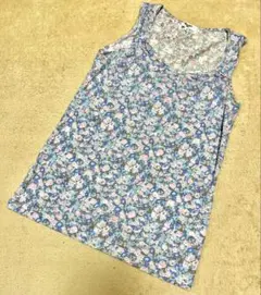 タンクトップ