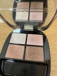 コスメデコルテ　新アイシャドウ03