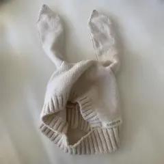 ベージュのウサギ耳ニット帽子　ベビー