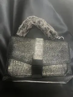 【新品】DIESELファー付きハンドバッグ ブラック