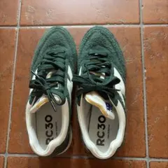 New Balance URC30RC ダークグリーン 25.5cmのサムネイル