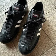 adidas ブラック ホワイト スニーカー