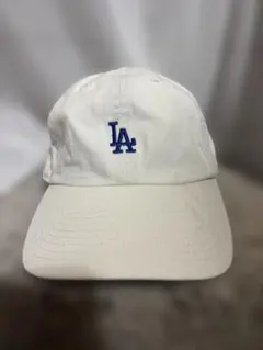 Item thumbnail for item c06727fc-6018-43d8-93f3-0a9935de2843