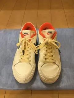 Nike スニーカー ホワイト/オレンジ/グリーンUS8.5