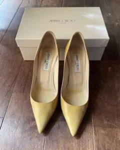 JIMMY CHOO 37.5イエローポインテッドトゥエナメルパンプスのサムネイル