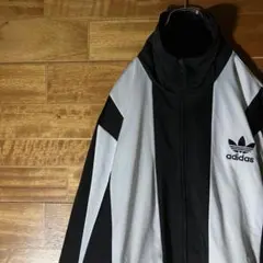 adidas トラックジャケット　ジャージ　ストライプ　黒　白　ベッケンバウアー