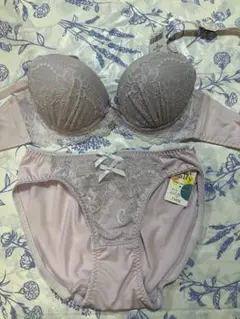 Item thumbnail for item b26e7b0e-3e3a-45cc-9edd-407c25cd6a6d