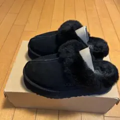 UGG ブーツ 黒 厚底 美品 2025年最新】ugg 厚底ブーツ 23の人気アイテム - メルカリ