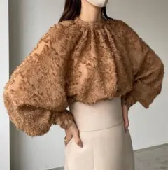 [タグ付き未使用品]シャギーパフスリーブブラウス