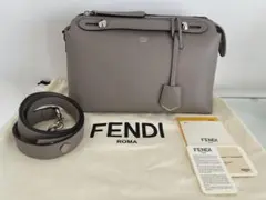新品同様★FENDI★バイザウェイ★ミディアム 定価305800円人気グレージュのサムネイル