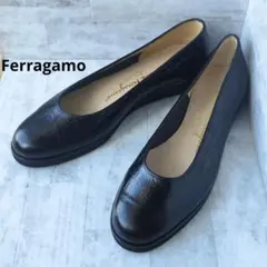 Salvatore Ferragamo クロコ型押し パンプス ブラックのサムネイル