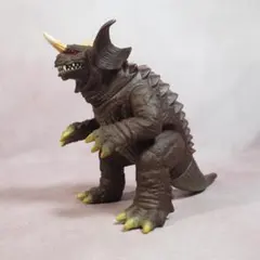 〈新品タグ付〉ムービーモンスターシリーズ バラゴン2002 Amazon.co.jp: ムービーモンスター 劇場限定 バラゴン2002 タグ