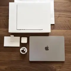 MacBook Air 15 M2 8GB 256GB 96% 元箱付のサムネイル