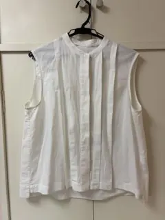 UNIQLOノースリーブシャツ