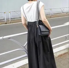 B.C STOCK ブラック サロペット ワイドパンツのサムネイル