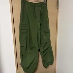 GU スーパーワイドカーゴパンツ オリーブ　カーキ　サイズM