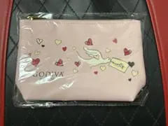 GODIVA バレンタイン　ポーチのサムネイル