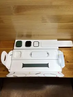 Apple Watch 7 45mm GPSセルラーモデル　グリーン