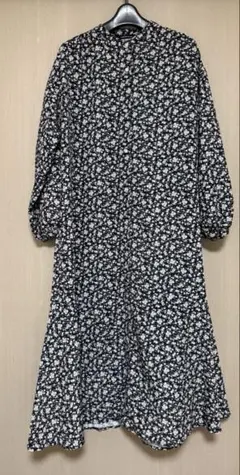 Lugnoncure フラワープリントワンピース