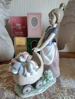 リヤドロLLADRO ☆「仔犬たちとお散歩」のサムネイル