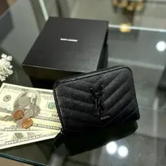 正規品＆超レア商品‼️ サンローラン モノグラム ジップアラウンド 二つ折り財布のサムネイル