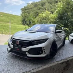【Autoart】civic typer FK8前期 1/18スケール ミニカーのサムネイル