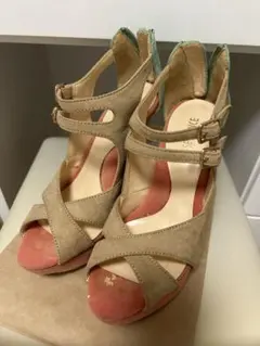 ROSESSENCE ピンクベージュ ストラップサンダル