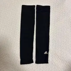 【最終お値下げ】adidas レディース アームカバー ブラックのサムネイル
