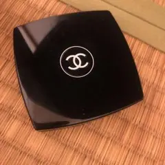 CHANEL シャネル アイシャドウーラスト値下げ