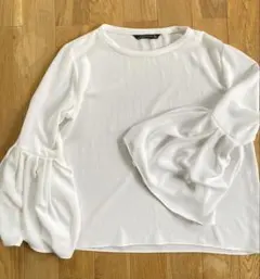 三尋木奈保着用　ZARA フレアスリーブ ブラウス ホワイトのサムネイル