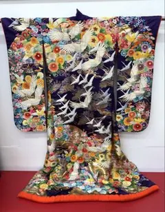 ⚫︎中古⚫︎色打掛⚫︎綺麗な地色で可愛らしいです。状態は良好です！T-421-23 ⚫︎中古 色打掛⚫︎可愛い赤地⚫︎状態はとても良好です。T-421-4
