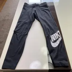 Nike ブラックレギンスパンツ　ロゴ入り