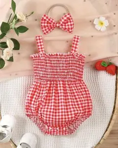 ベビー 赤と白のギンガムチェックロンパース サイズ80 リボンセット
