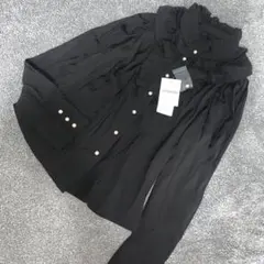 tocco closet フリルが可愛いブラウス　ブラック　未使用