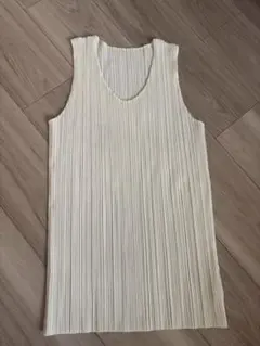 PLEATS PLEASE ISSEY MIYAKE イッセイミヤケ サイズ3のサムネイル
